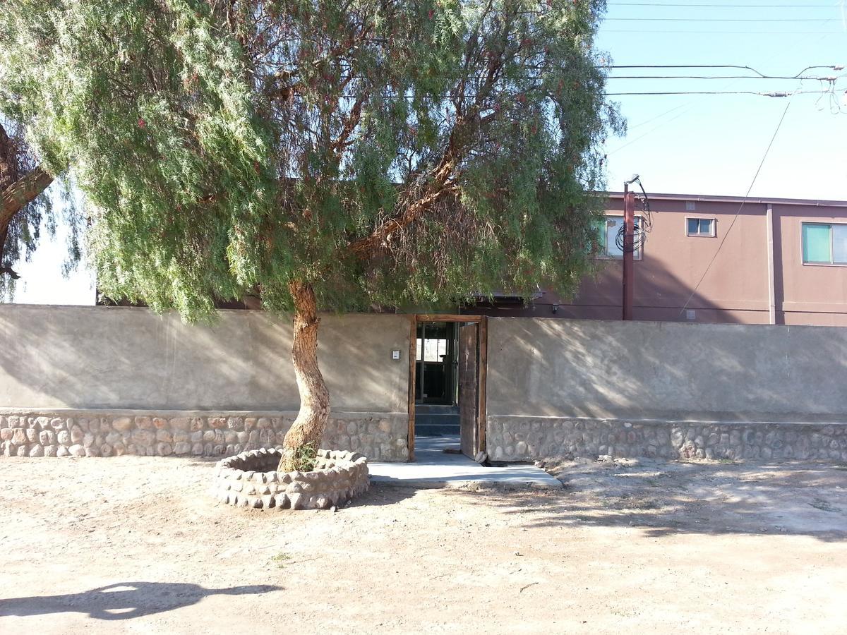 Hotel Juku Hostal Calama Exterior foto